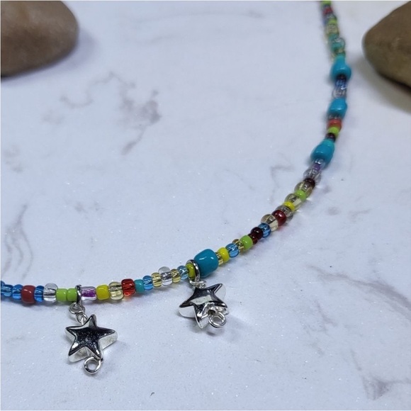 Multicoloured rainbow beaded star charm necklace chocker - Picture 3 of 4